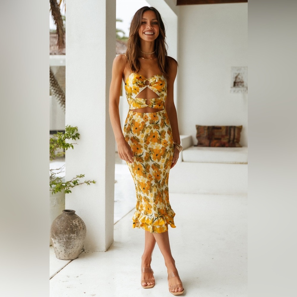 All About May Dress - Picture 2 of 7